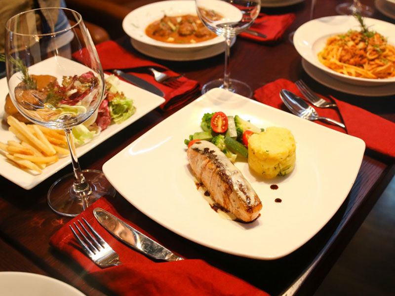 Paula’s Wines - Nhà hàng phong cách Âu tinh tế tại Hà Nội